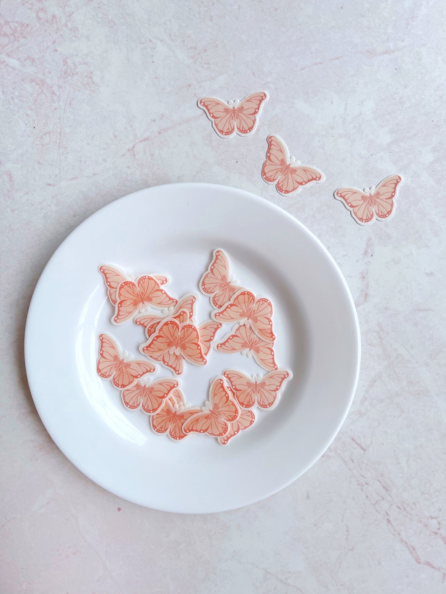 Mariposas rosadas con detalles • 60u