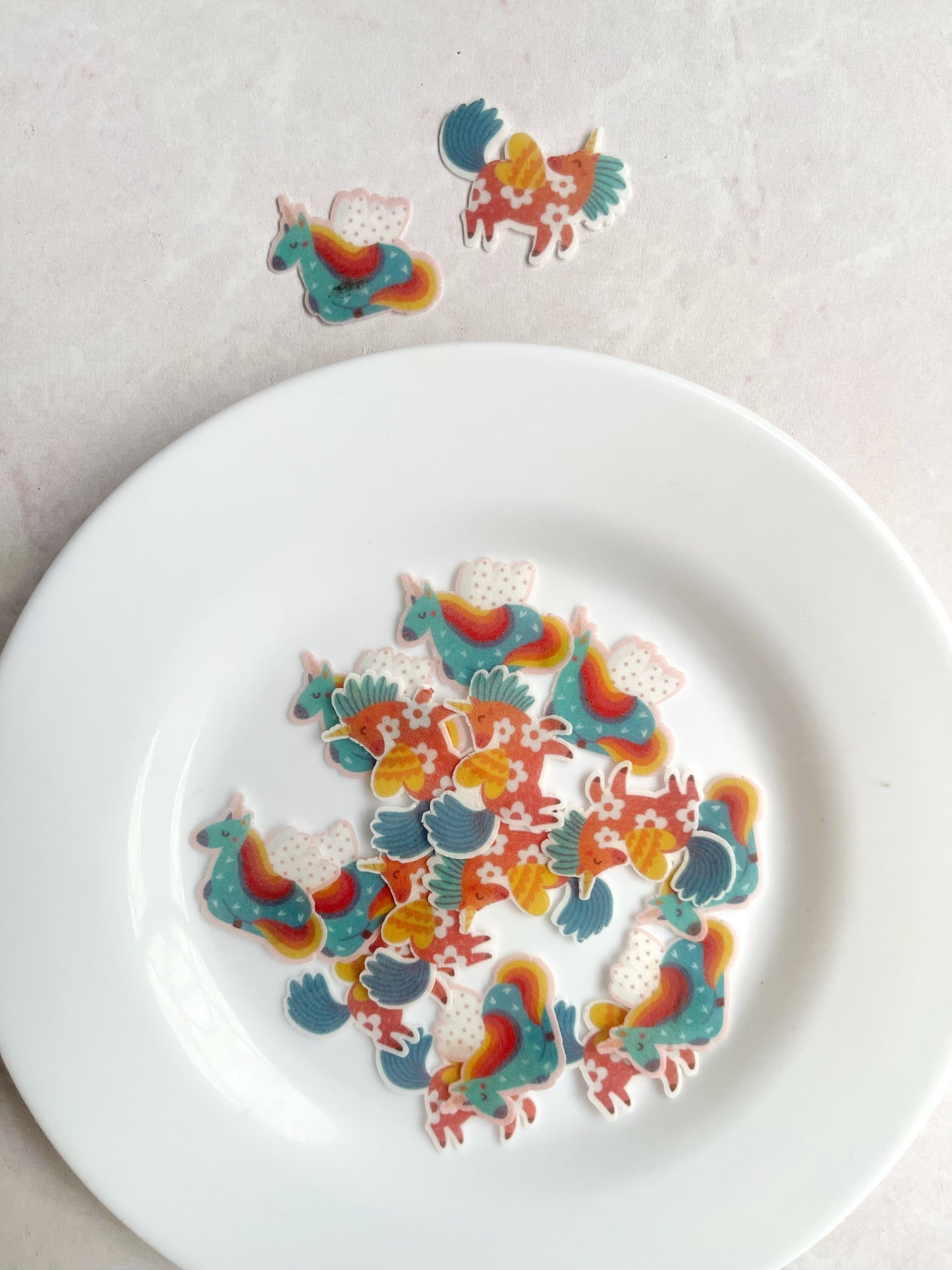 Unicornios coloridos • 18u