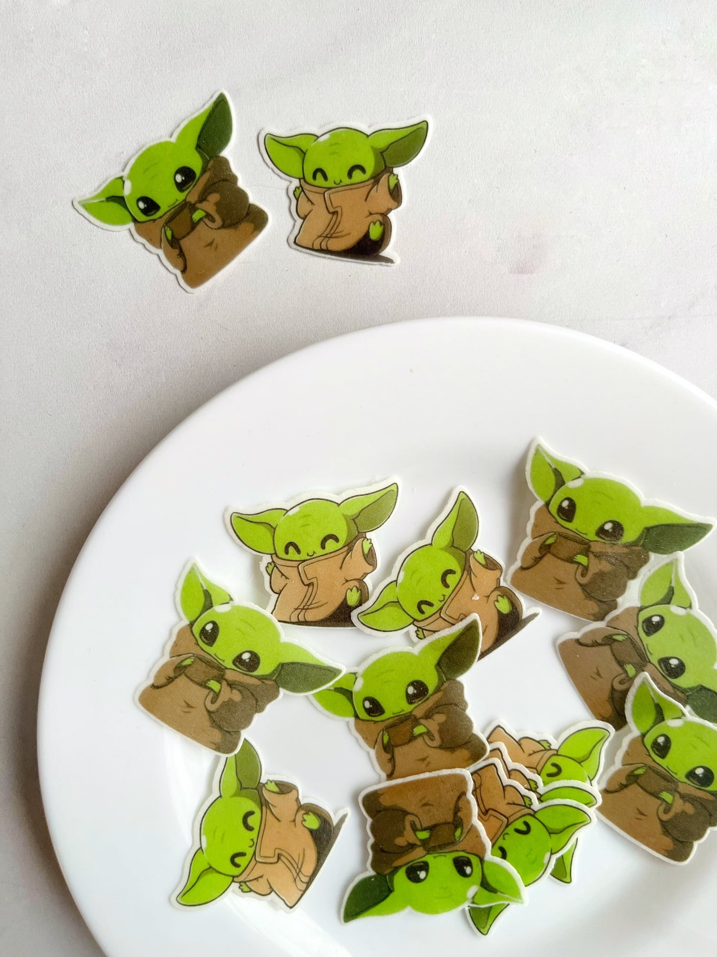 Baby Yoda • 60u