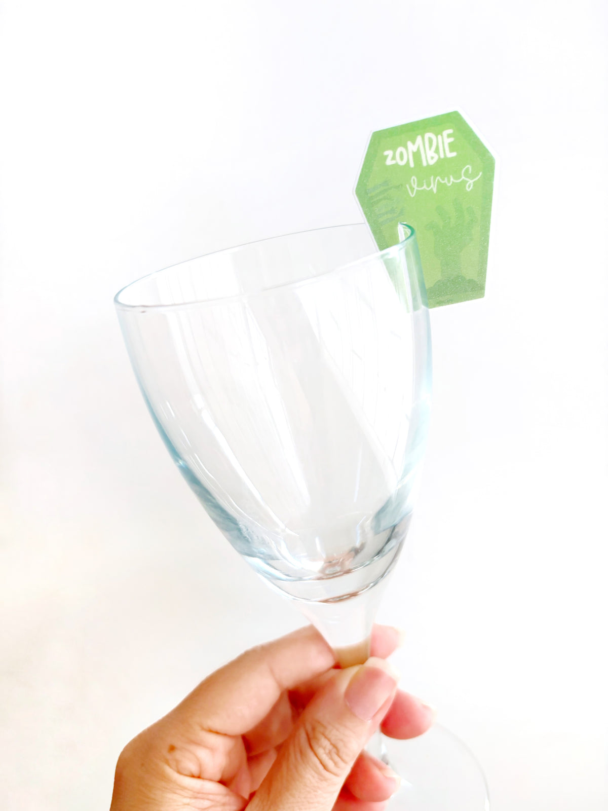 Drinks envenenados • 12 tags