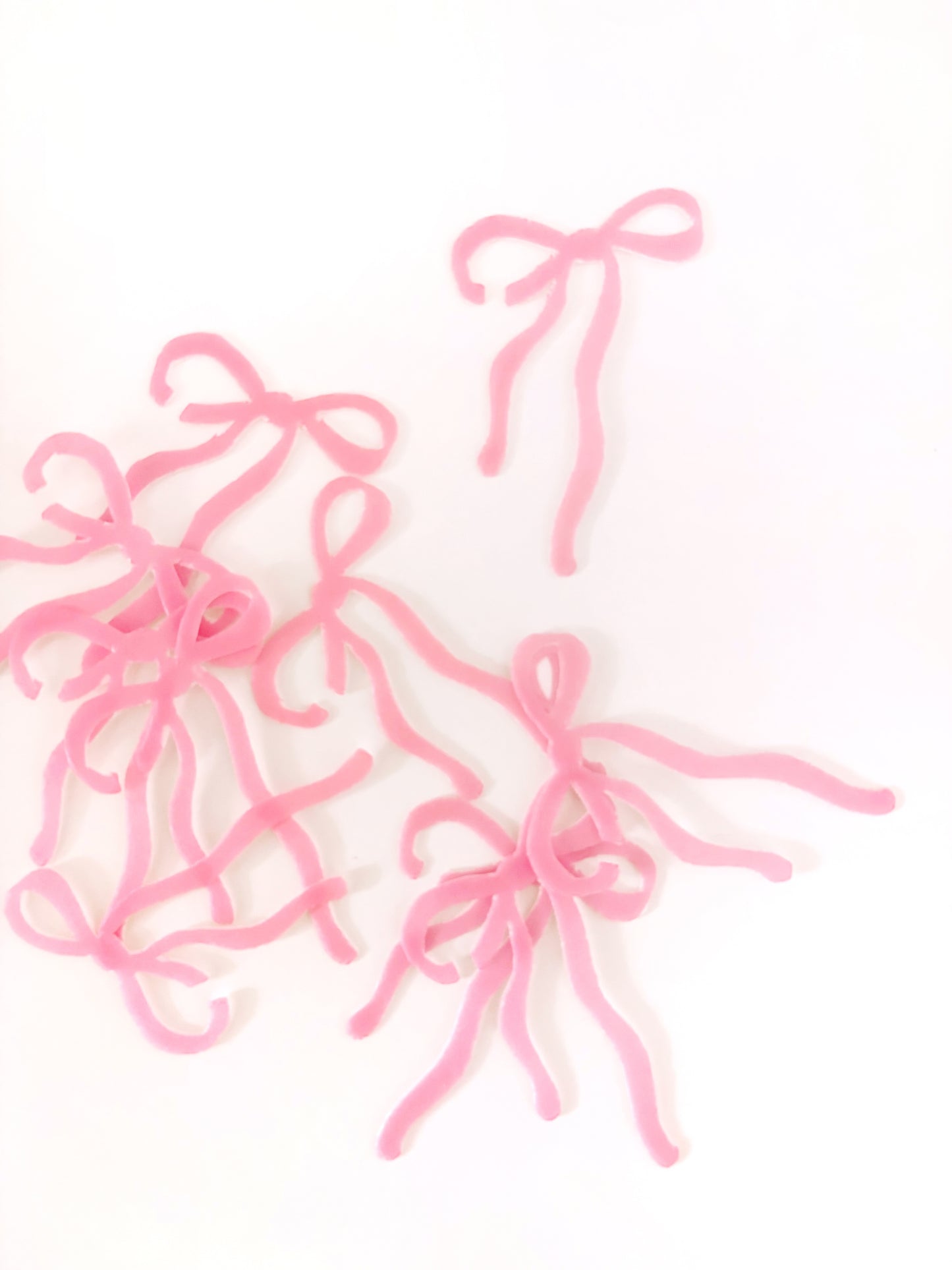 Lazos rosados • 12 tags